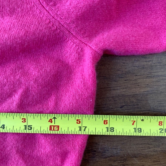 Express Women's Pink 100% Cashmere Cardigan Button Sweater Sz Medium Old Money - Picture 5 of 7